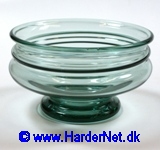 Klik p� foto eller link for at g� til brugskunst glas siden for denne serie - Click on photo or link to go to the art glass page for this series.