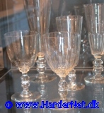 Klik p� foto eller link for at g� til glas siden for denne serie - Click on photo or link to go to the glass page for this series.
