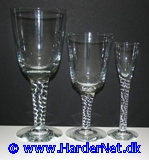 Klik p� foto eller link for at g� til glas siden for denne serie - Click on photo or link to go to the glass page for this series.