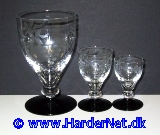 Klik p� foto eller link for at g� til glas siden for denne serie - Click on photo or link to go to the glass page for this series.