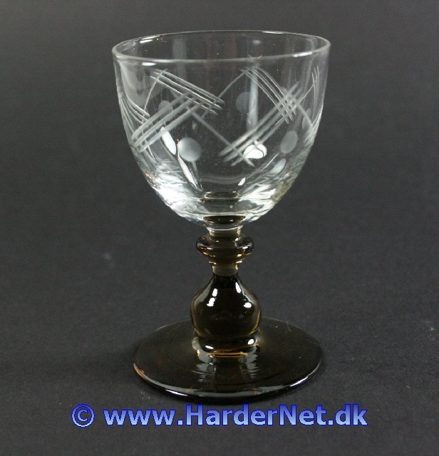 Frederiksborg glasservice designet af Jacob E. Bang for Holmegaard i 1933