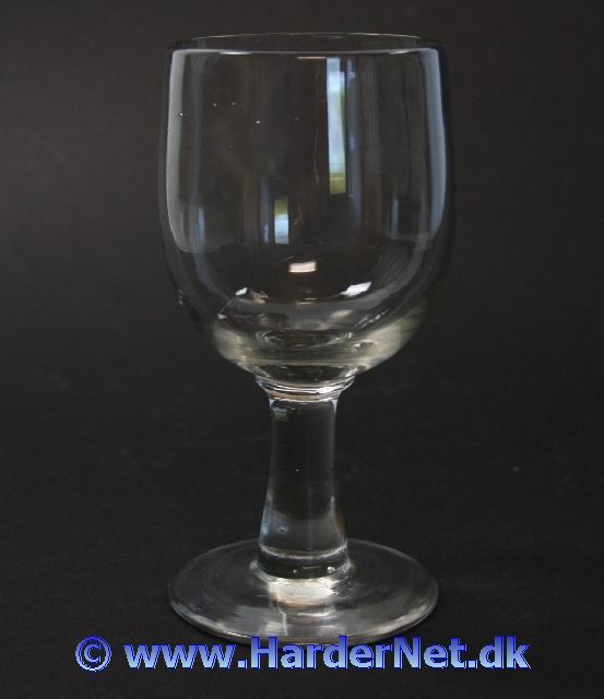 Porter glas designet af Holmegaard Glasv�rk i 1923
