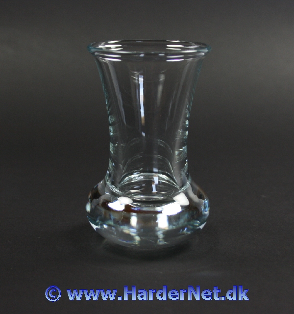 Safari glasservice serien designet af Per L�tken for Holmegaard Glasv�rk i 1976