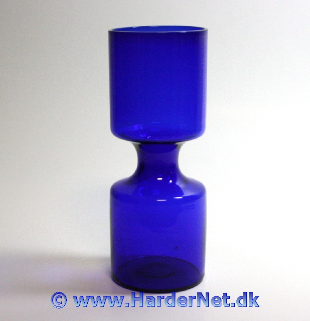 Timeglas vase serie designet af Per L�tken for Holmegaard Glasv�rk i 1961